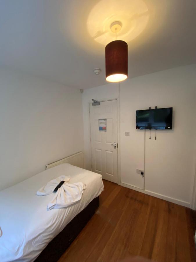 Contractors Guest House هاي ويكومبْ المظهر الخارجي الصورة