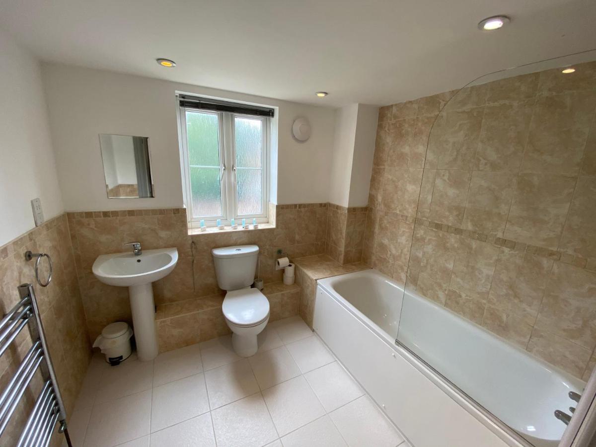 Contractors Guest House هاي ويكومبْ المظهر الخارجي الصورة